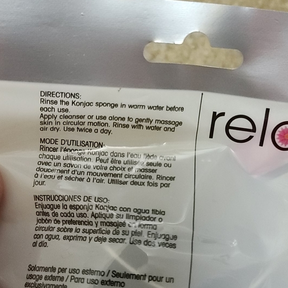NWT Relax Konjac Cleansing Sponge - Picture 3 of 4